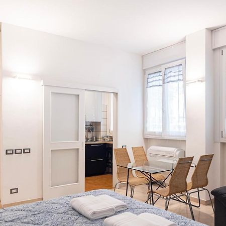 شقة Accogliente Loft In Zona Monumentale/Cenisio ميلان المظهر الخارجي الصورة